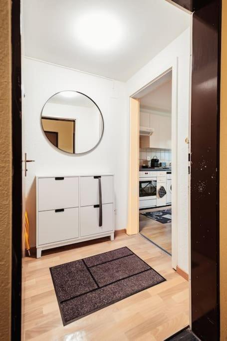 Charmante Wohnung An Beliebter, Urbaner Lage Zürich Exteriör bild