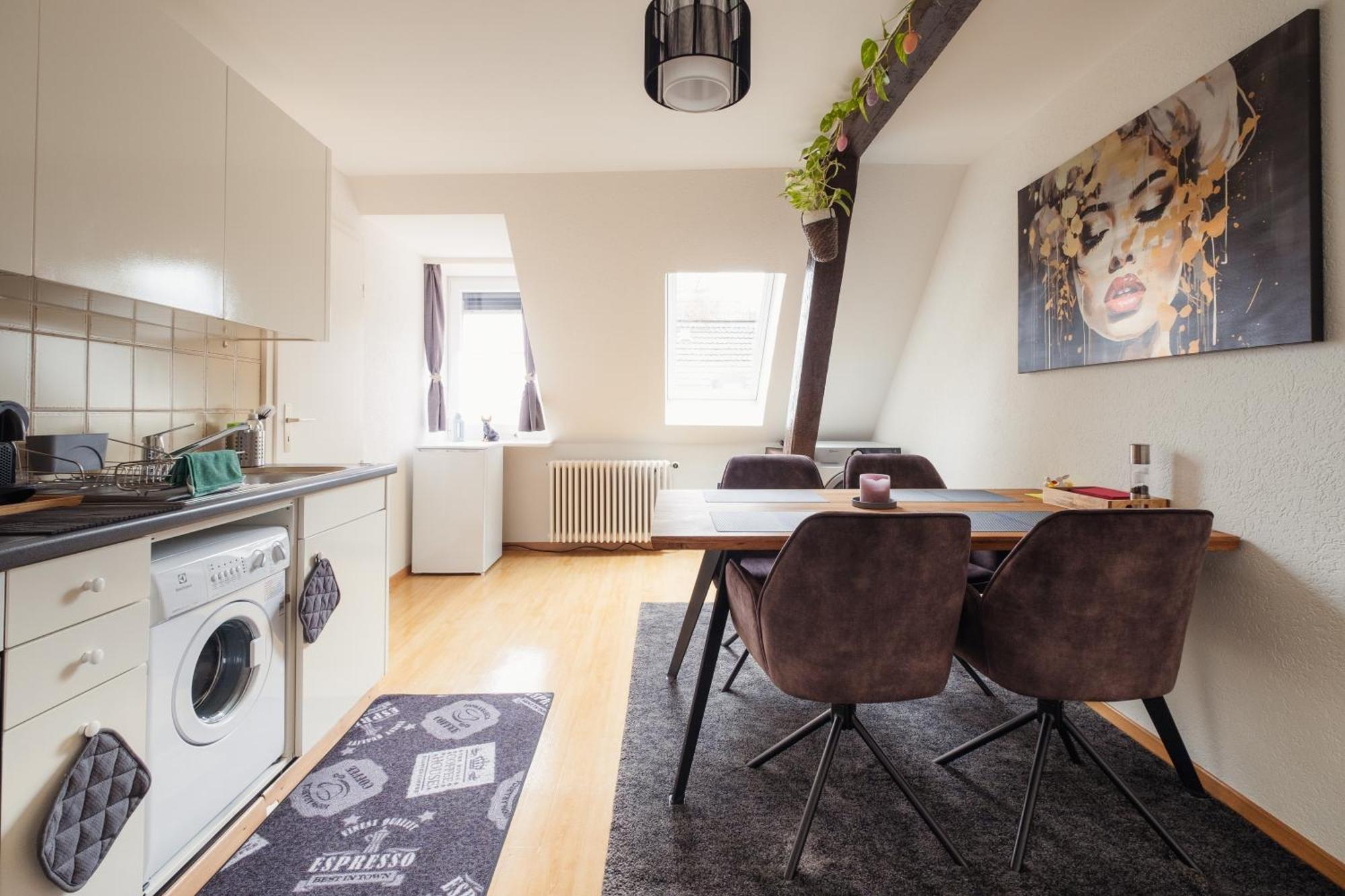 Charmante Wohnung An Beliebter, Urbaner Lage Zürich Exteriör bild
